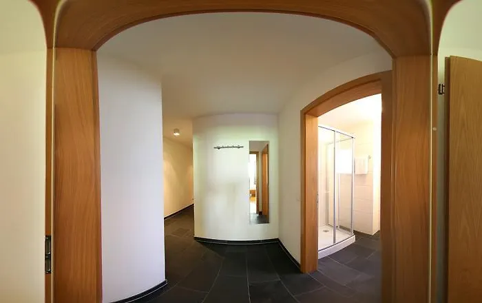 アパート Mountain マイヤーホーフェン