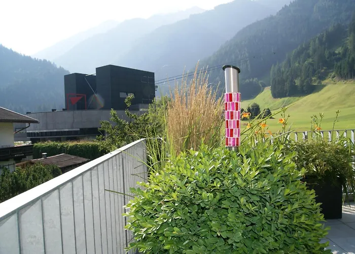 Mountain アパート マイヤーホーフェン