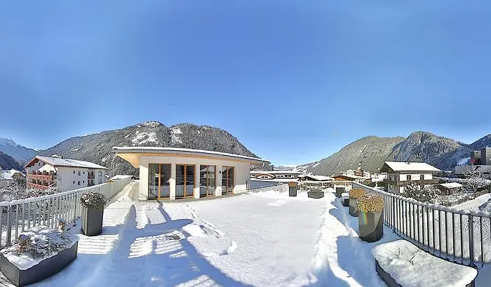 Mountain アパート マイヤーホーフェン